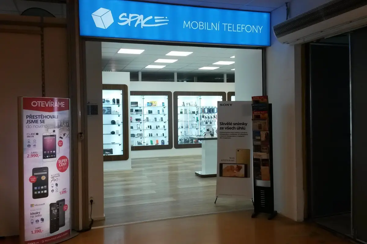 SPACE mobilní telefony